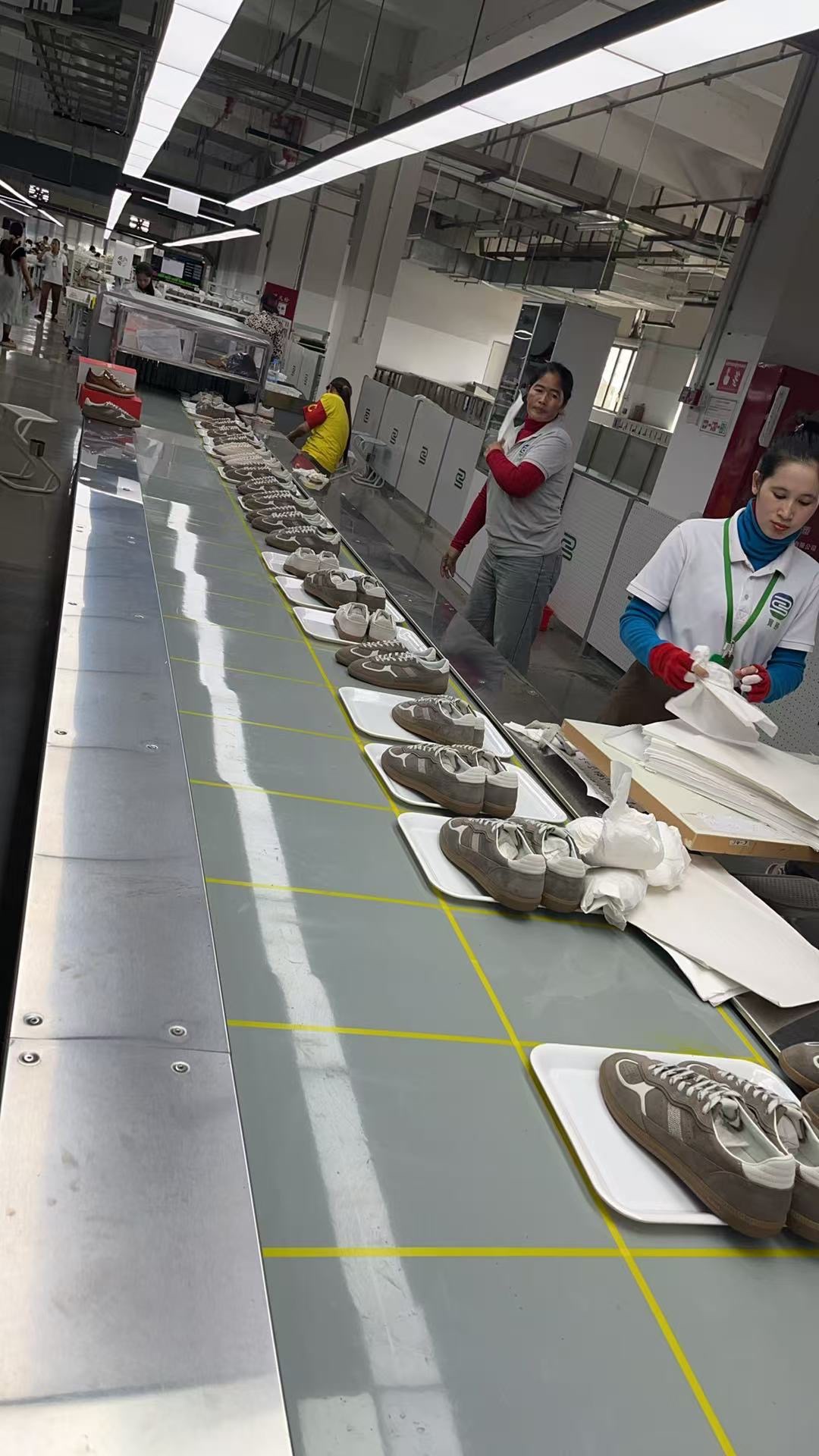 Shoe final inspection quality control line
