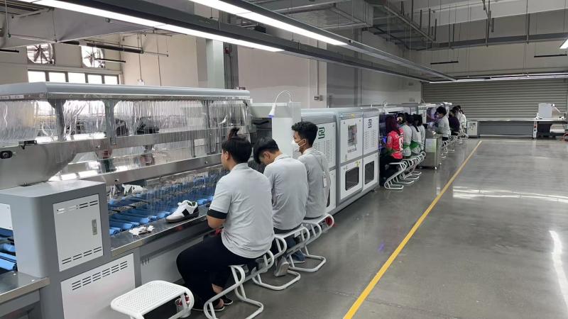 Women shoe manufacturing automation line